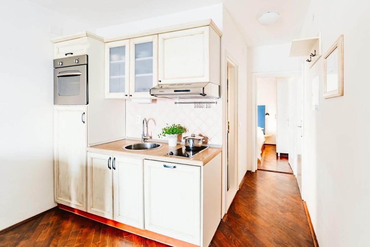 Sutivan Best Apartments Extérieur photo